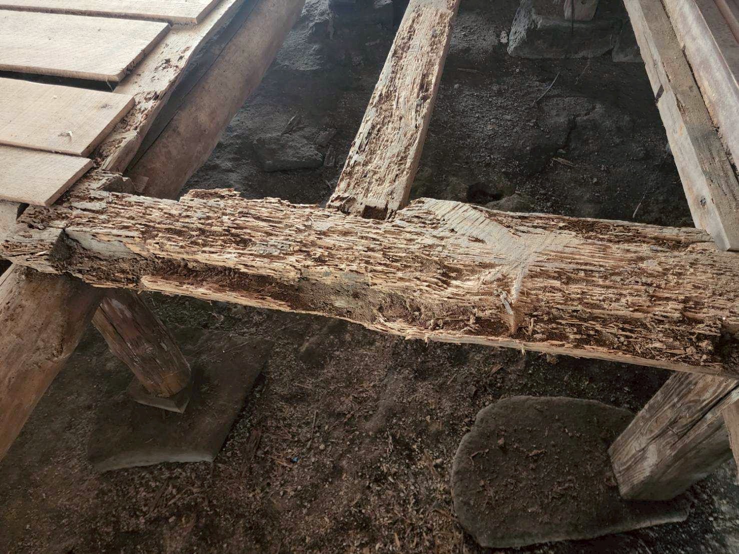 シロアリ被害による床のリフォームを行いました